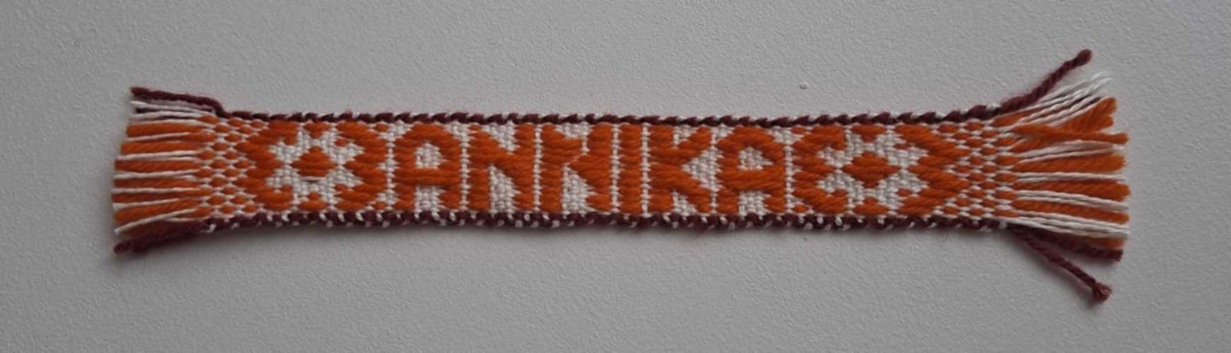 Kirivöö järjehoidja Annika oranž madarapunase äärega