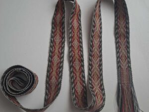 Jüri kihelkonna kirivöö ERM A 509:1330 punane beeži keskosaga